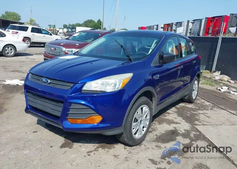 2015 Ford Escape S z USA, uszkodzony, nr VIN 1FMCU0F71FUA05484